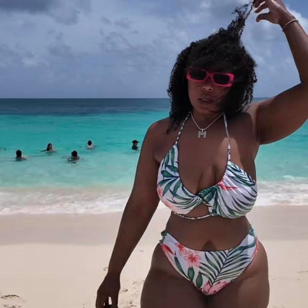 Tropical print 3 piece bikini set 🌺
